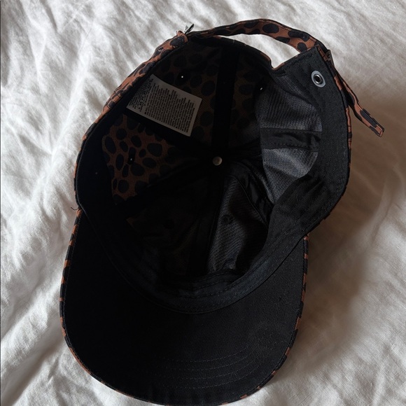 Vans Brown Hat with Black Spot Print and White Logo - Picture 3 of 3